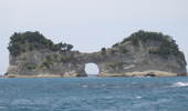 円月島